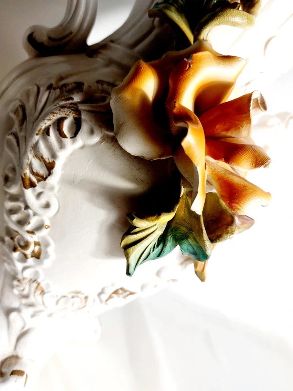 Vase Médicis Capodimonte – Porcelaine Barbotine & Décor Floral (Naples, 60s) - LVR