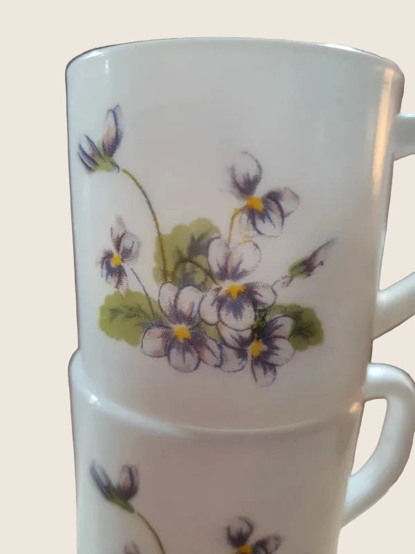 Lot de 8 Tasses Arcopal France – Collection "Violettes" – Vintage 70's - LVR