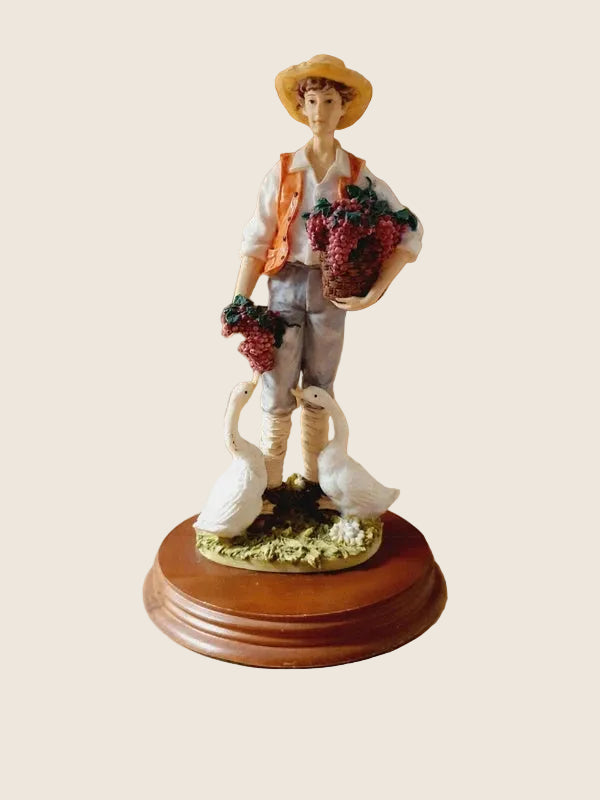 Figurine Vintage "Le Vigneron et ses Oies" – The Leonardo Collection (1991) - LVR