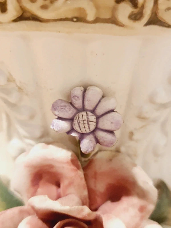 Vase Médicis Capodimonte : Le Romantisme de la Porcelaine Italienne 🌸🇮🇹 - LVR