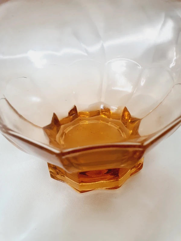 Carafe "Apricot Sunset" : La Douceur du Verre Rose-Orangé (60-70's) - LVR