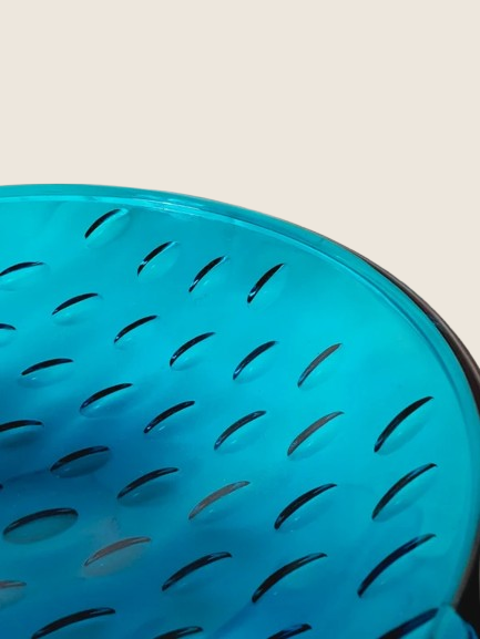 Coupe "Odelys" Guerlain France – Verre Turquoise Sculpté (Sixties) - LVR