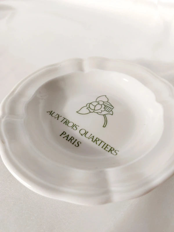 Coupelle Bernardaud "Aux Trois Quartiers" : L'Élégance de la Madeleine (1930) - LVR