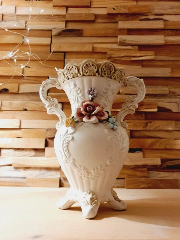 Vase Médicis Capodimonte : Le Romantisme de la Porcelaine Italienne 🌸🇮🇹 - LVR