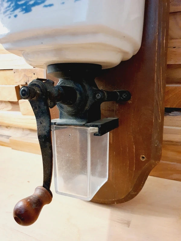 Ancien Moulin à Café Mural : Base Idéale Upcycling et Déco Plantes (Années 50) ☕🌿 - LVR