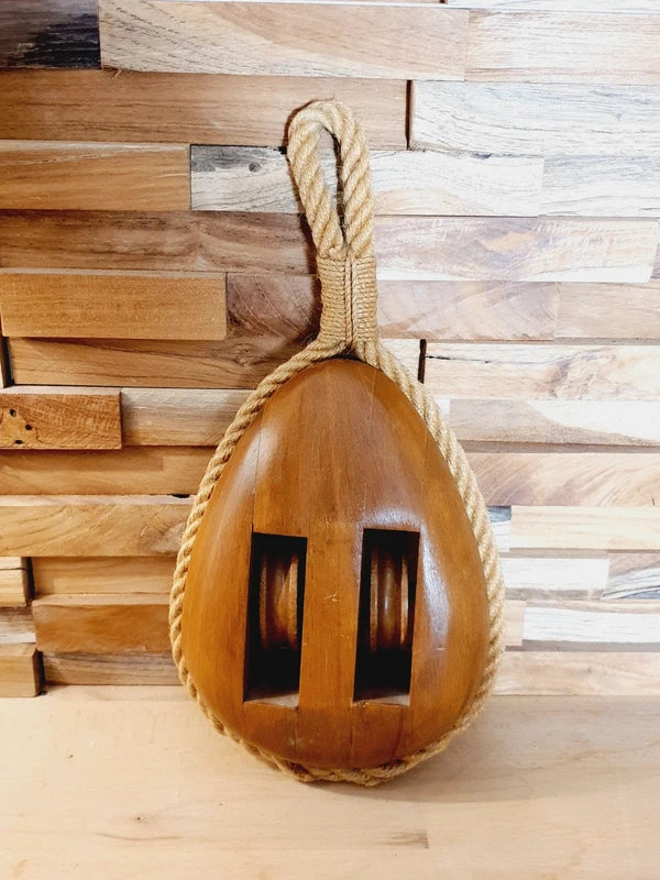 Poulie de Marin Vintage : "Le Verdon-sur-Mer" & J. Seagram – Esprit Yacht Club ⚓️ - LVR