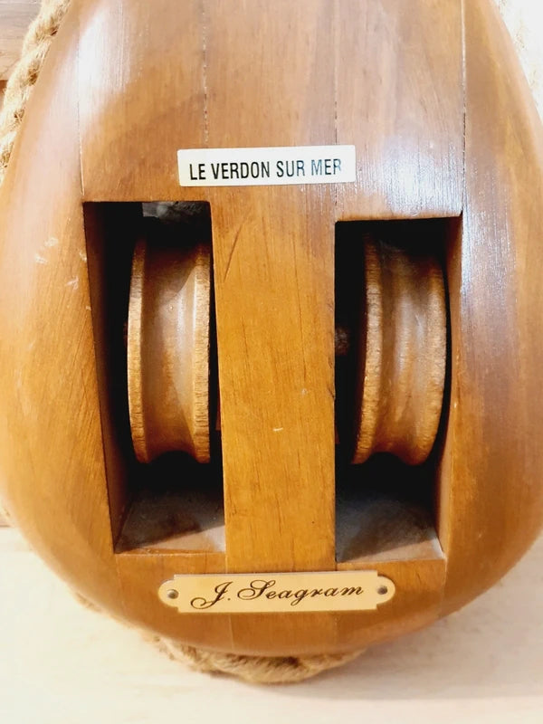 Poulie de Marin Vintage : "Le Verdon-sur-Mer" & J. Seagram – Esprit Yacht Club ⚓️ - LVR