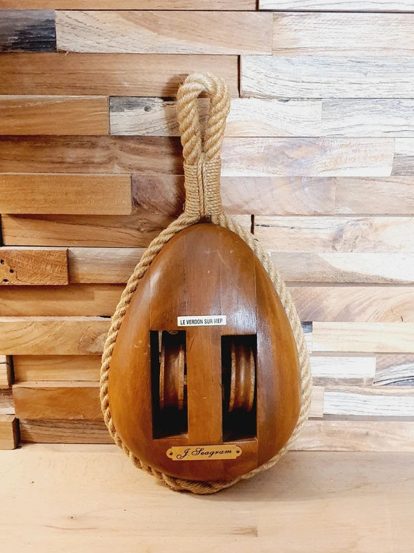 Poulie de Marin Vintage : "Le Verdon-sur-Mer" & J. Seagram – Esprit Yacht Club ⚓️ - LVR