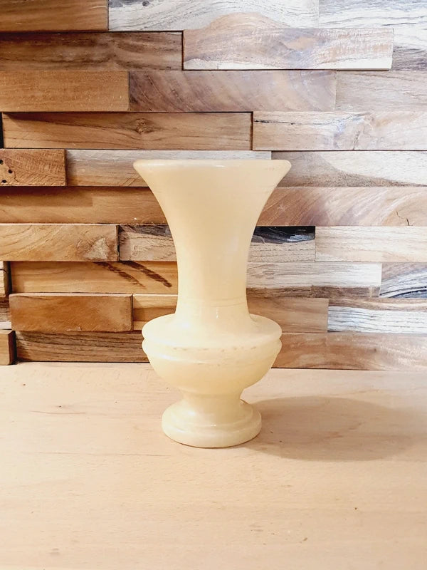 Vase Vintage en Albâtre Véritable : La Douceur de la Pierre Toscane 🇮🇹 - LVR