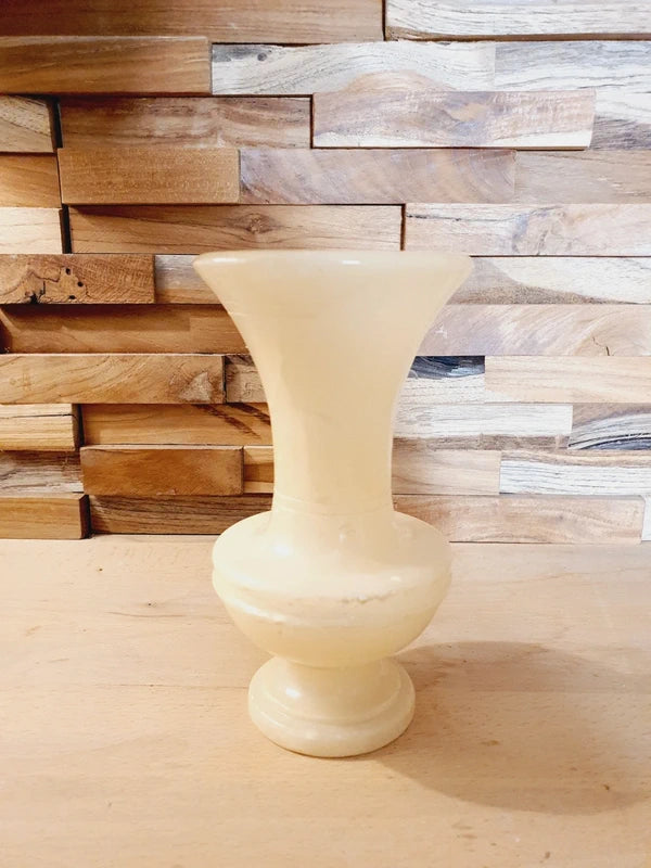 Vase Vintage en Albâtre Véritable : La Douceur de la Pierre Toscane 🇮🇹 - LVR