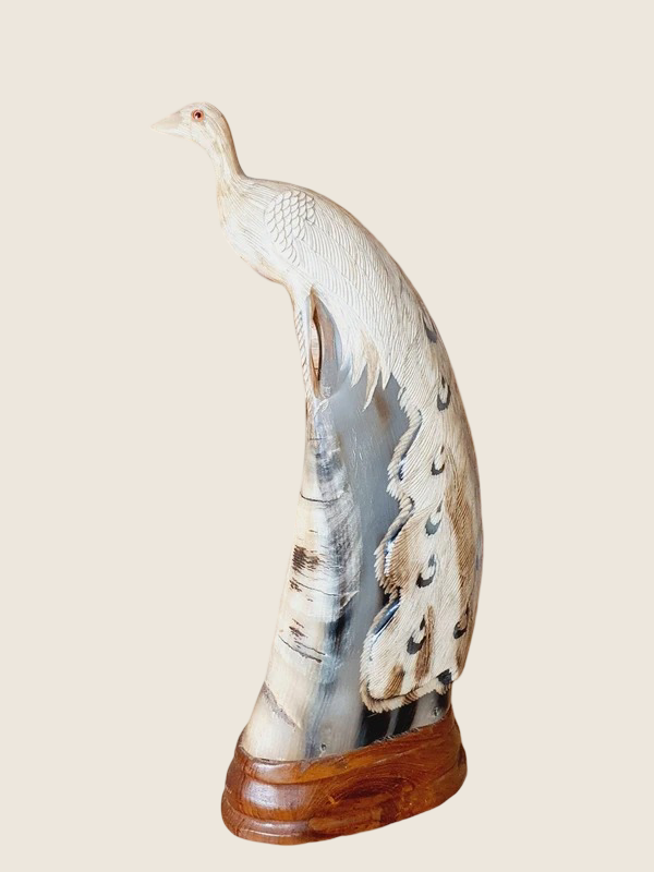 Sculpture de Paon en Corne Naturelle : Artisanat d'Art Français (32 cm) 🦚 - LVR