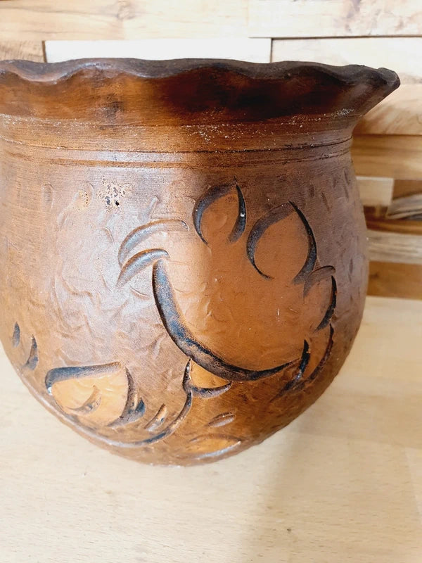 Cache-Pot Artisanal "Écorce" : Esprit Brutaliste et Gravures Florales (Années 70) 🏺 - LVR