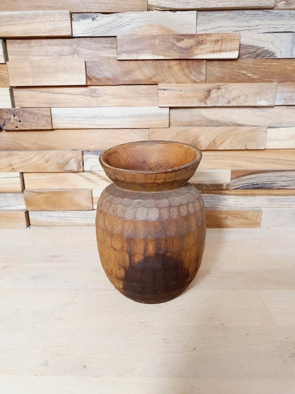 Vase Sculptural en Bois Tourné : Design Minimaliste et Coupe Asymétrique 🪵 - LVR