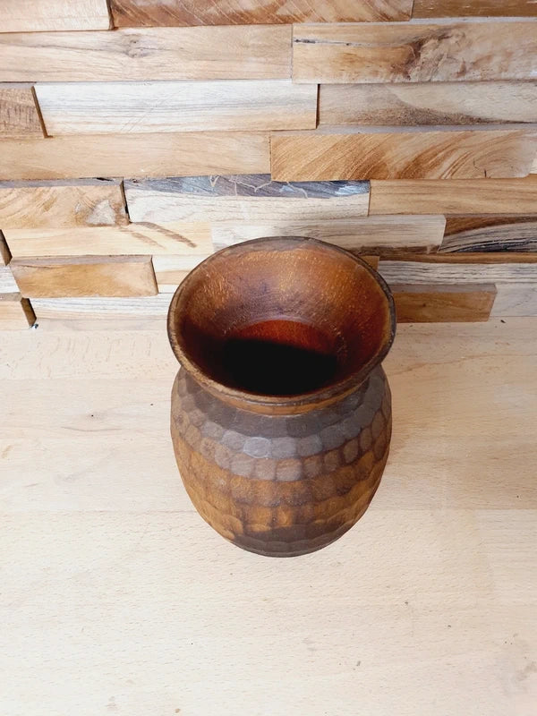 Vase Sculptural en Bois Tourné : Design Minimaliste et Coupe Asymétrique 🪵 - LVR