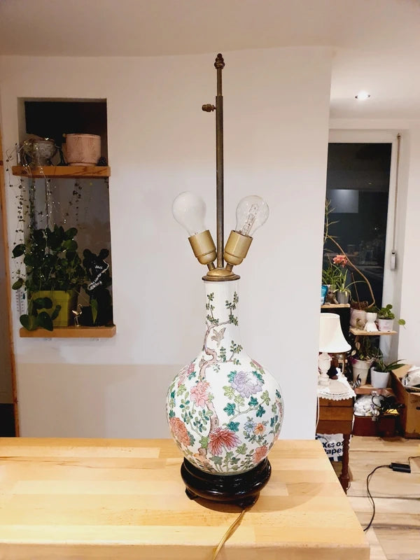 Grande Lampe Chinoiserie de Parquet : Porcelaine Famille Rose & Lin (50s-70s) 🌸