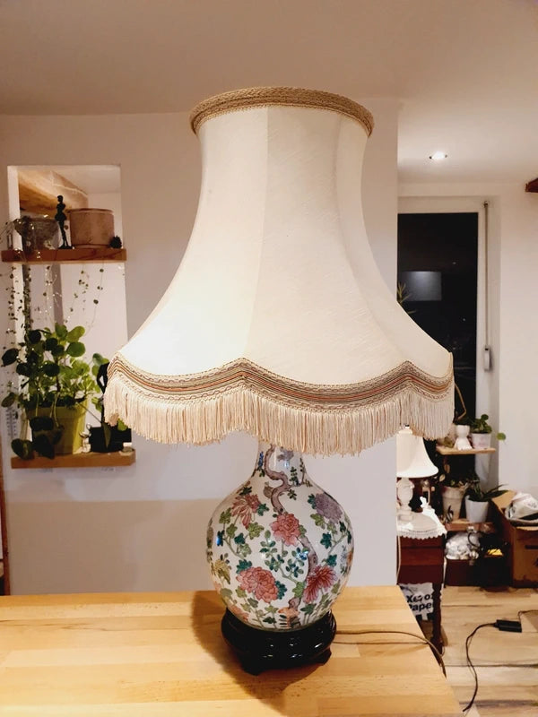Grande Lampe Chinoiserie de Parquet : Porcelaine Famille Rose & Lin (50s-70s) 🌸