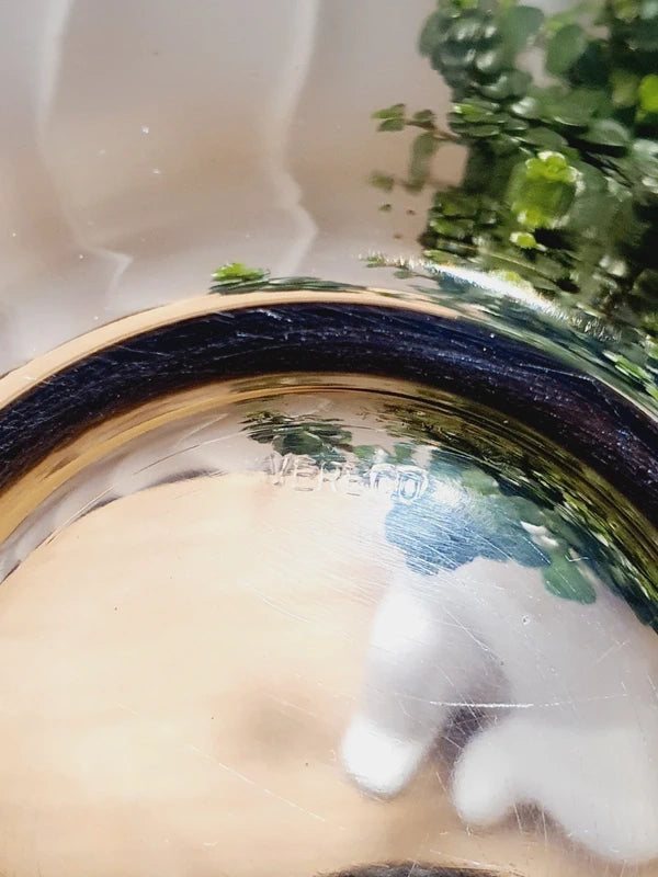 Lot de trois petits bols coupelles empilables en verre épais teinté fumé marron transparent, de la marque Vereco France époque années 1970 pour la table ou la décoration.