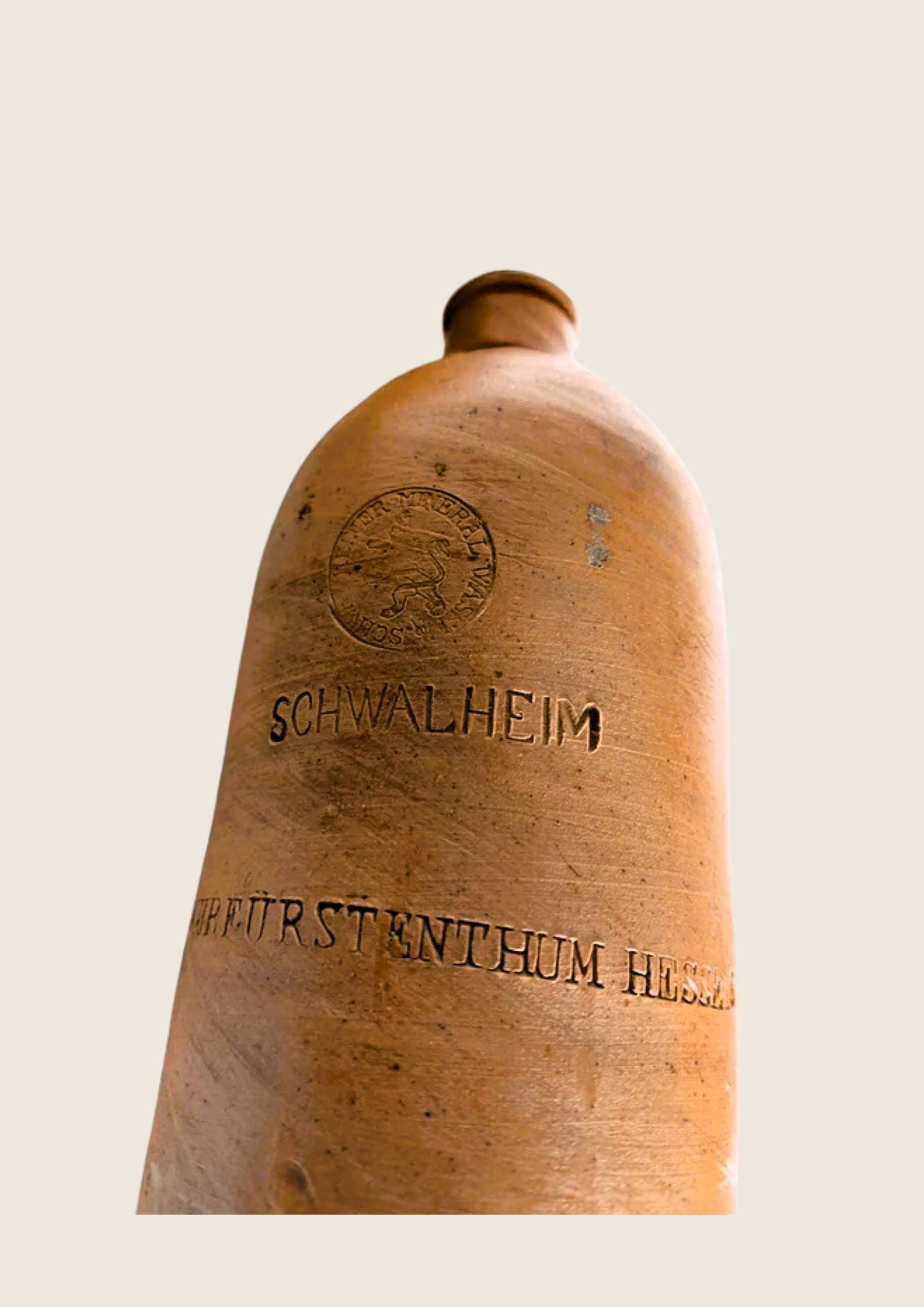 Bouteille Selters Antique en Grès Brun – Sceau "Schwalheim" (1860-1900) 29 cm - LVR